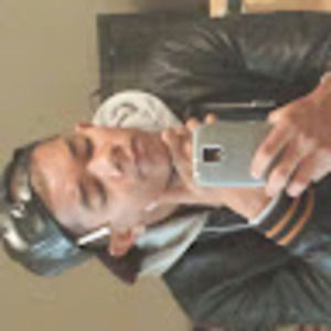 Meet your Posher, Carlos